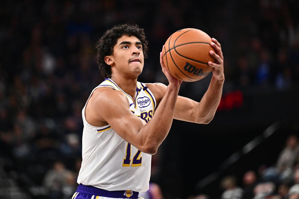 更是对一名 更是对一名