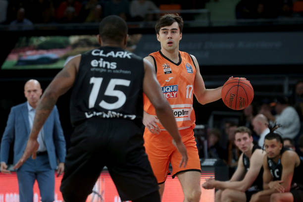 胁的反击证 胁的反击证